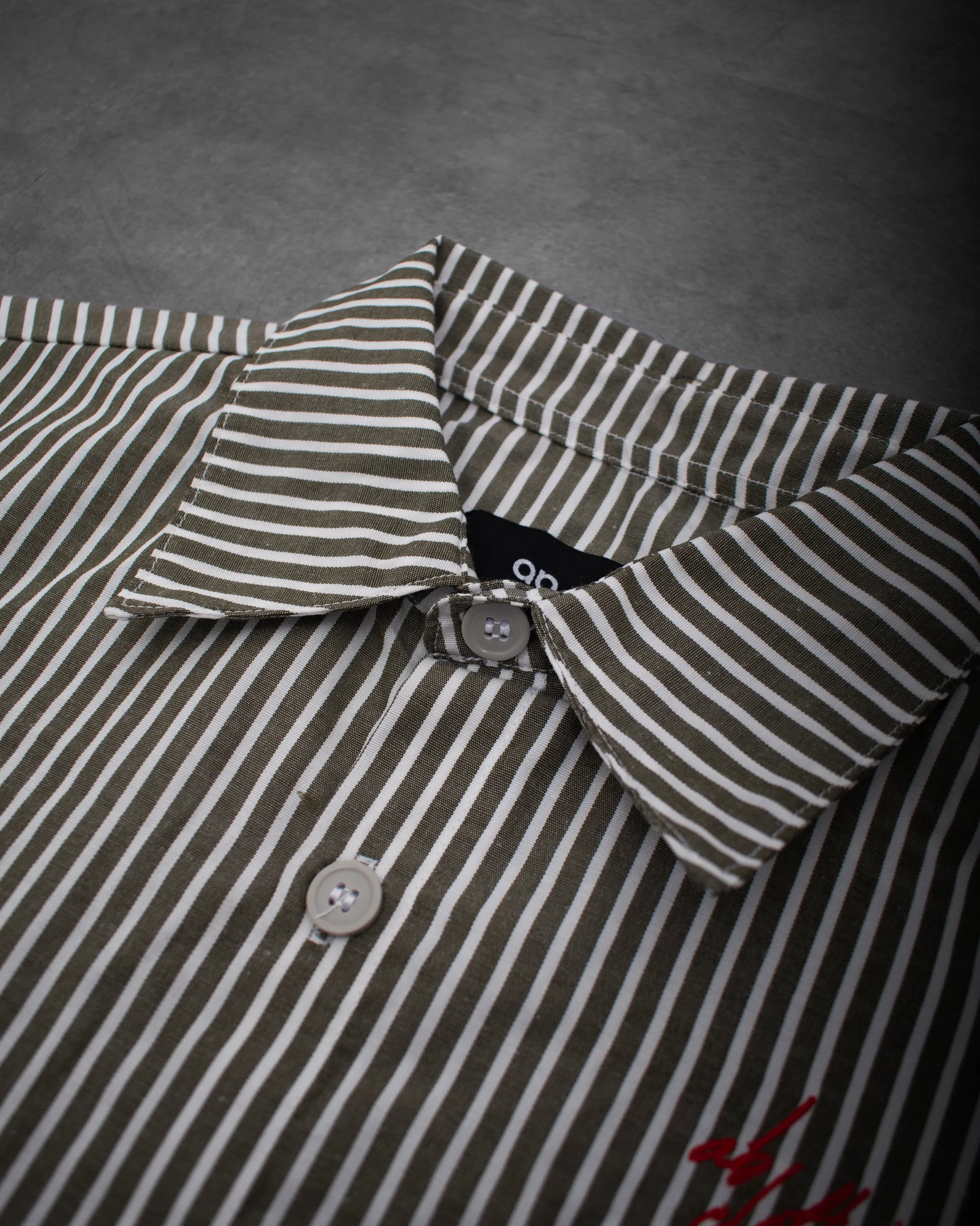 cropped polo shirt | button-down | drop shoulder | box fit | retro striped | vintage cambric | olive