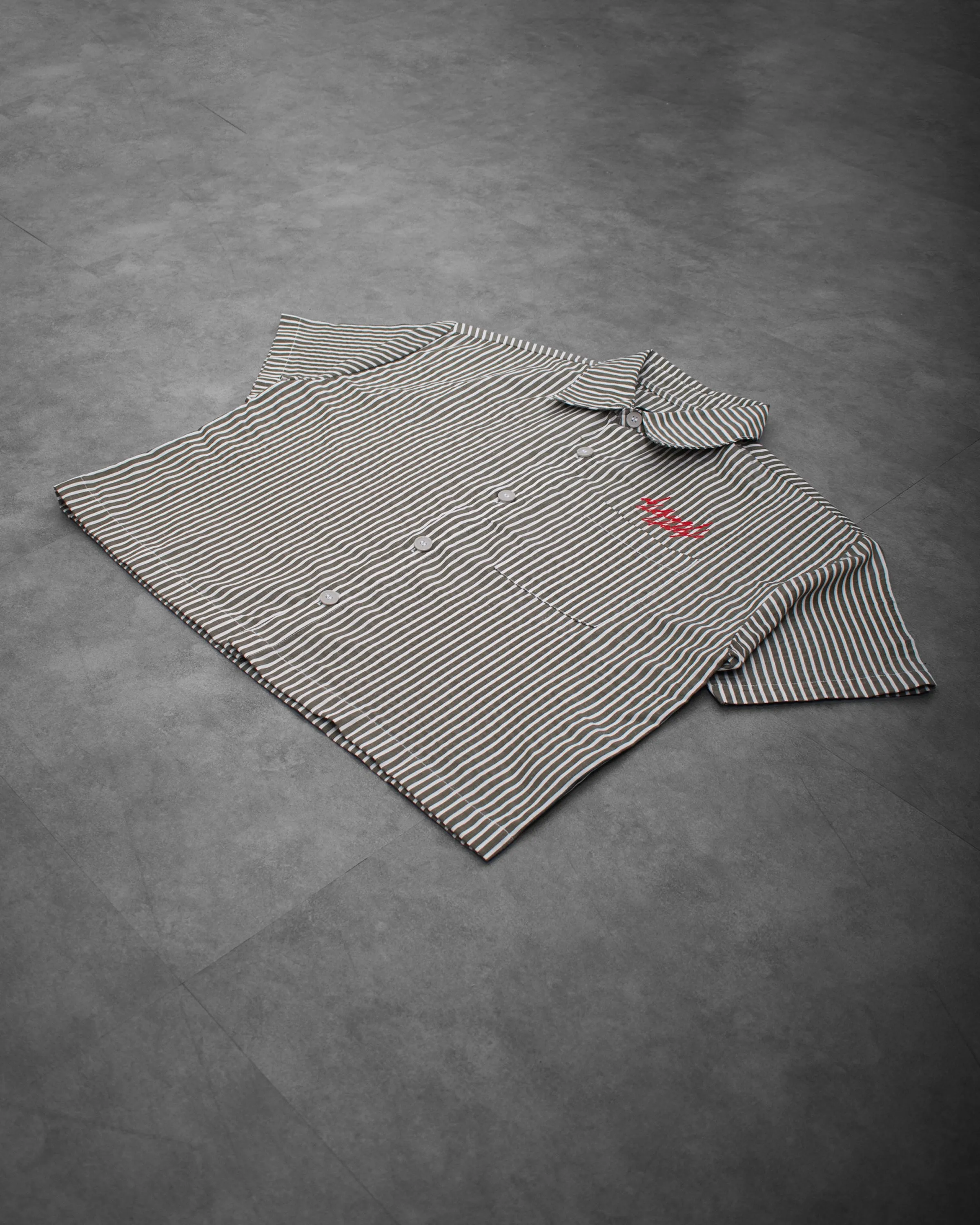cropped polo shirt | button-down | drop shoulder | box fit | retro striped | vintage cambric | olive