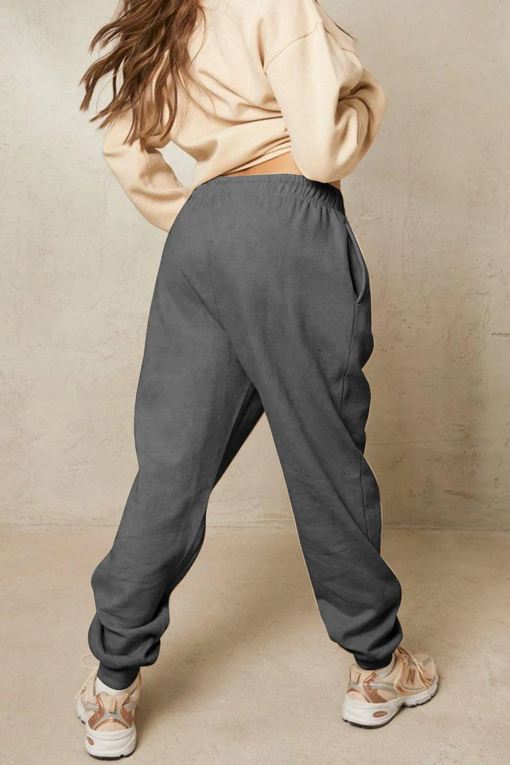 Daisy Graphic Drawstring Tapered Leg Sweatpants