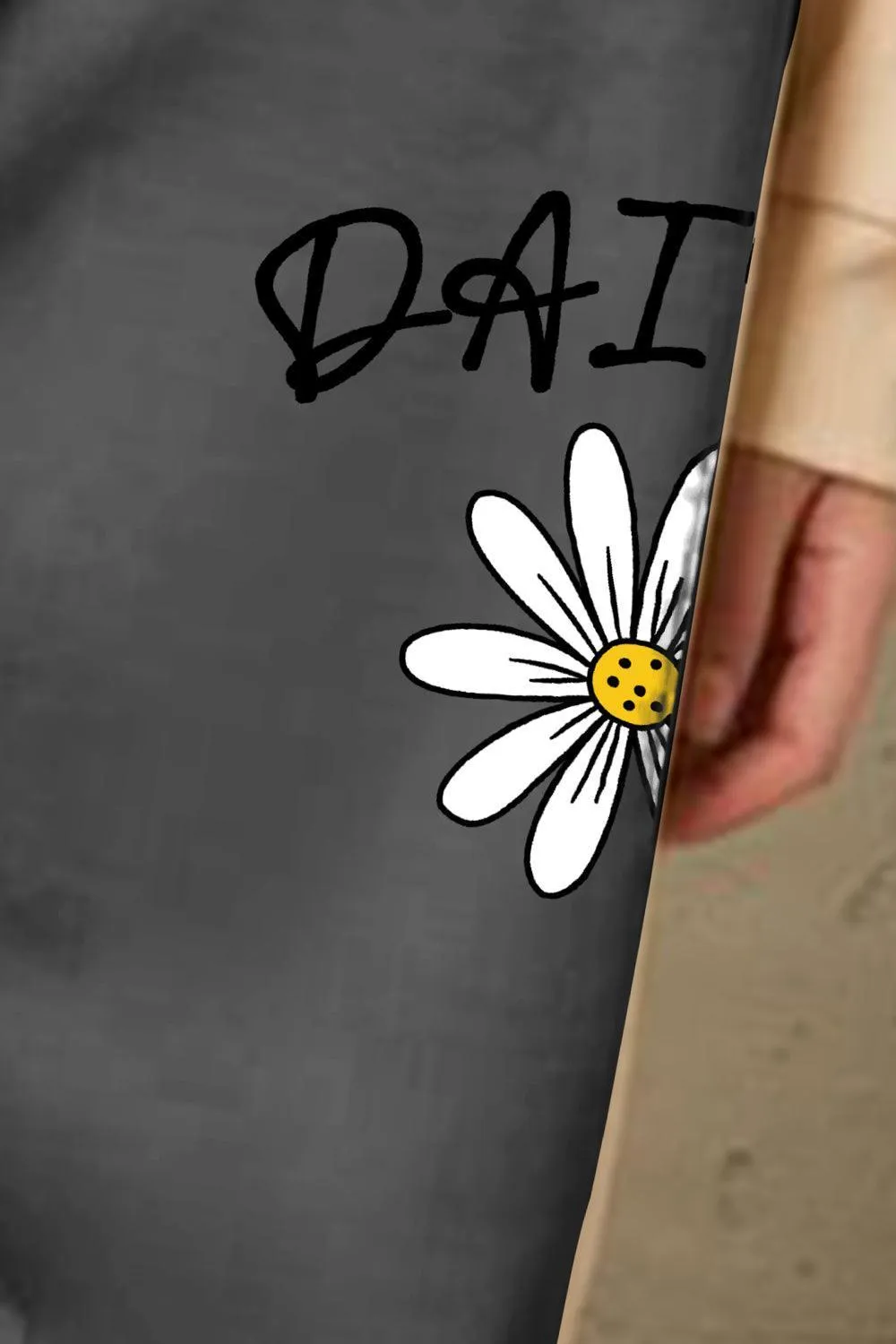 Daisy Graphic Drawstring Tapered Leg Sweatpants
