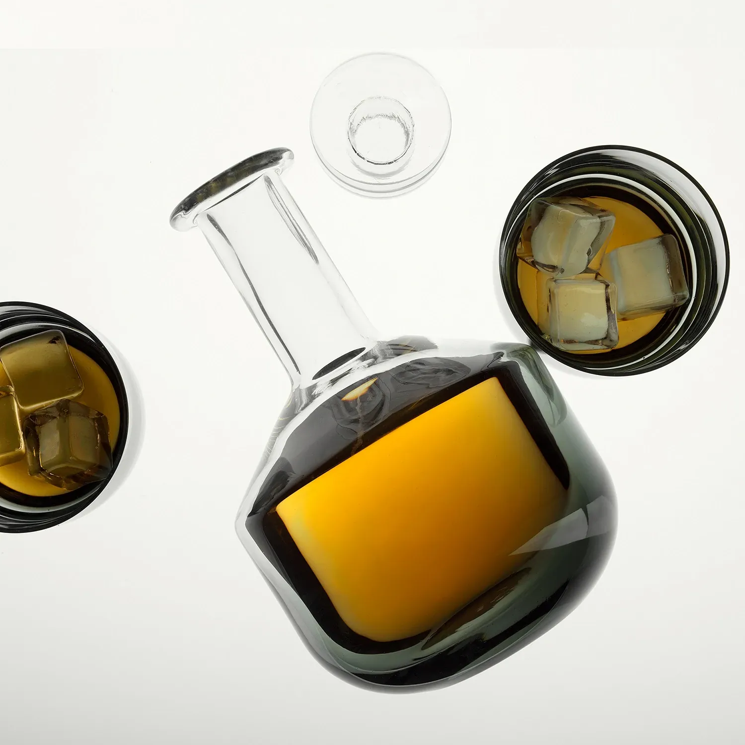 tom dixon | tank whisky decanter | black